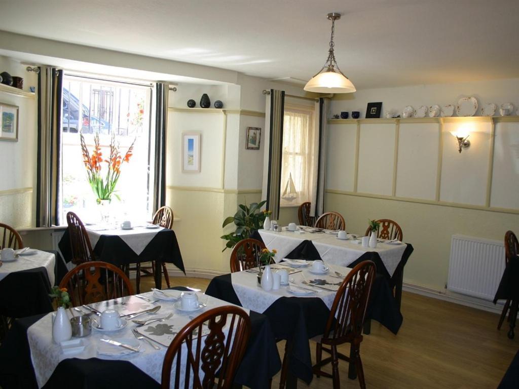 Guest house Cromwell House
